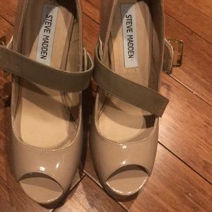 Steve Madden heals beige with glitter